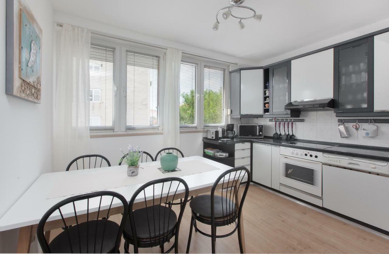 Apartment Gabriella Makarska Exterior photo